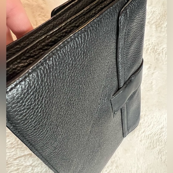 Kate Spade Bow Crossbody ‼️Read Description ‼️ - Picture 9 of 15